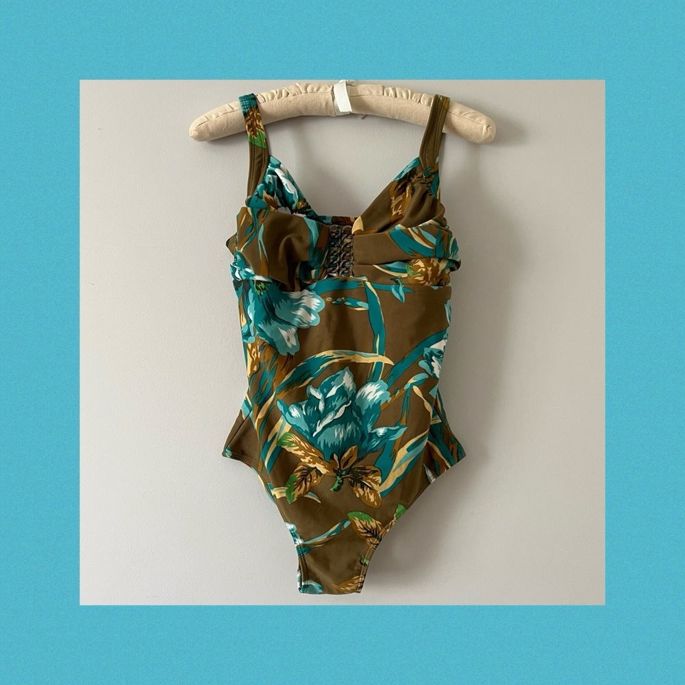 ☘️ CATALINA Floral Pattern Low Back One Piece Swimsuit
